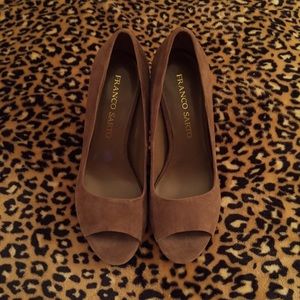 Franco Sarto peep toe suede pumps